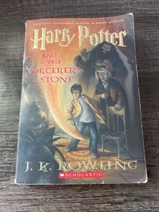 RARE Harry Potter and the Sorcerer's Stone 2008 Scholastic School Market Edition - Picture 1 of 7