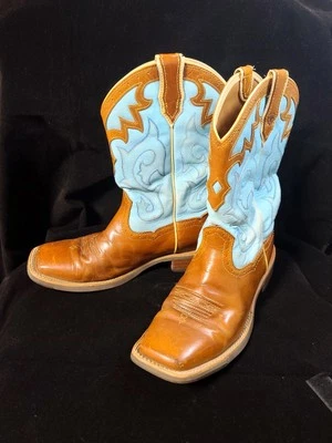 Ariat Womans Boots Teal And Brown 8 1/2 B - Image 1 of 4