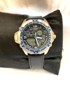 Citizen Mens Vintage Quartz Temperature Day&Date World Time Watch C720-S007283 - Picture 1 of 12