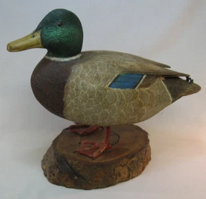 #2 – Beautiful hand carved/painted Mallard Drake Duck on Log - Henry Snickars - Picture 1 of 13