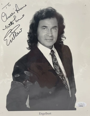 Engelbert Humperdinck Inscribed Photo w/ JSA COA (UU97461) Cover