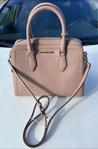 michael kors handbag used - Picture 1 of 3