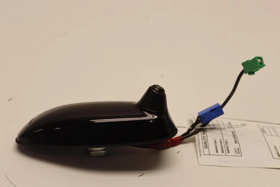 INFINITI FX35 FX37 FX50 2012-2013 MONTAJE EN TECHO RADIO ANTENA ALETA DE TIBURÓN OEM Foto 1 de 4