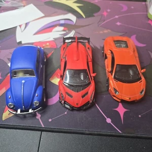 Die Cast Lot Of 3 1967 Volkswagen Beetle - Lamborghini Veneno And Aventador - Picture 1 of 15