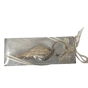 Serenity Seasons Of Cannon Falls Pewter Angel Wing Key Ring Temptation Mae West - Picture 1 of 4