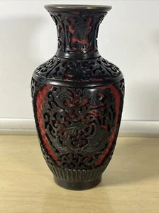 Vintage Chinese Carved Red & Black Cinnabar Lacquer Vase on Brass. Enamel - Picture 1 of 7