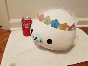 San-X Aqi 2023 Peluche Mamegoma in Paradiso Sigillo con Corona Fiore Tondo 1 - Foto 1 di 4