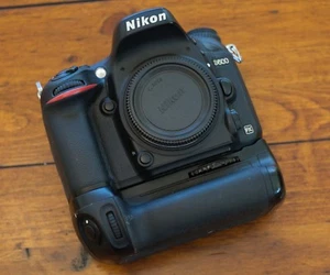 Nikon D600 Body w/ MB D14 Battery Pack - Body Only - No Accs - Picture 1 of 7