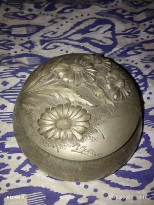 Bonbonnière Etain Signé - Photo 1/3