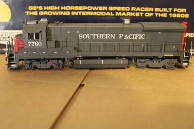 Rapido Trains GE B30-7 Southern Pacific #7760 DCC Sound NIB - Image 1 of 4