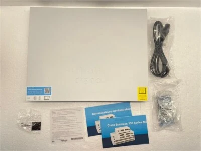 Conmutadores montables en rack de 48 puertos Cisco Business CBS350-48FP-4X-NA Foto 1 de 4