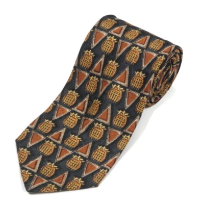 ERMENEGILDO ZEGNA Corona Puerta Medieval Dorada Diseño en Corbata de Seda Negra para Hombre Foto 1 de 3