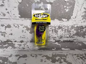 Storm Wiggle Wart Madflash Series VM583 Glow in the Dark Tequila Glow - Foto 1 di 2