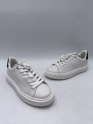 Steve Madden Women's Charlie Treaded Lace-Up Sneakers White Leather Size 7 M - Image 1 of 4