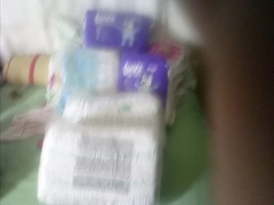 Pampers Talla 4 Y 5 Azul Talla 2 Foto 1 de 2