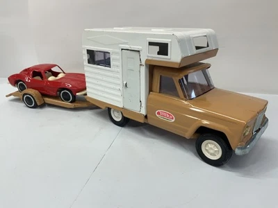VINTAGE TONKA JEEP CAMPER WITH TRAILER & CORVETTE - Image 1 of 4