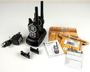 Motorola Talkabout MR350R FRS/GMRS Two Way Radios w/ Charger 35 Mile READ F923 - Picture 1 of 6