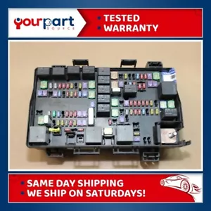 13 14 RAM 2500 DIESEL TOTALLY INTEGRATED POWER MODULE TIPM FUSE BOX 68237160 - Foto 1 di 10