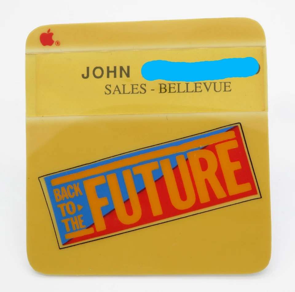 Vintage Apple Computer Employee Pin Back NAME Button, Back To The Future Badge - Imagem 1 de 1
