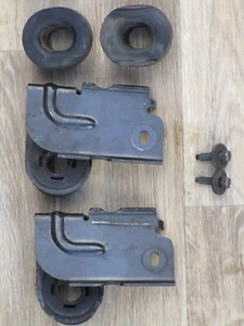 99-01 MUSTANG SVT COBRA SOPORTES DE MONTAJE DE RADIADOR FÁBRICA OEM 99 COBRA VERDE - Imagen 1 de 7