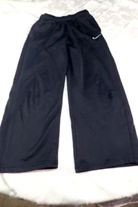 Nike Therma-Fit Black Sweatpants Youth's Size medium Thick Warm w/ Drawstring - Picture 1 of 15