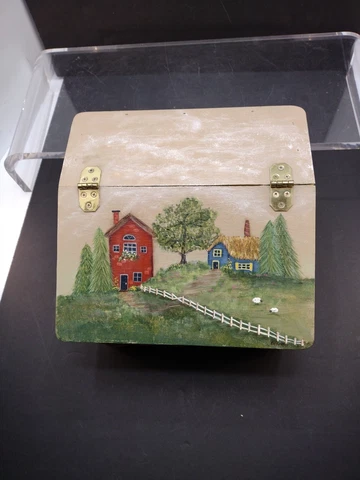 Vtg hand- painted woven  Basket with hinged lid, Farm Scene, Signed Denny Cover