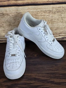 Nike Air Force 1 '07 Low Triple White Shoes Womens Size 9 315115-112 Sneakers - Picture 1 of 18