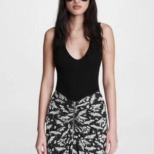 RAG AND BONE Zoe Deep Vee Rib Tank Womens Medium Black Sleeveless Minimalist - Picture 1 of 18