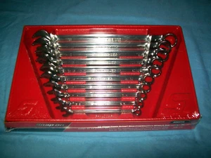 NUEVO Snap-on™ 5/16"" a 7/8"" 12 puntos unidad de flanco PLUS Juego de llaves SOEX710 SELLADO - Imagen 1 de 1