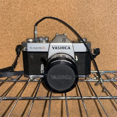 Yashica TL Electro X 35mm SLR Film Camera Auto Yashinon-DS 50mm f/1.7 Lens - Image 1 of 4