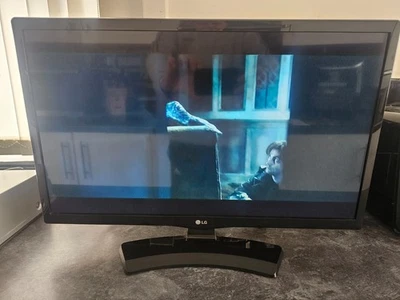 LG 24MT48DF-PZ 24"  TV -  LED TV Monitor  HD Black With Remote - 19v - Image 1 of 4