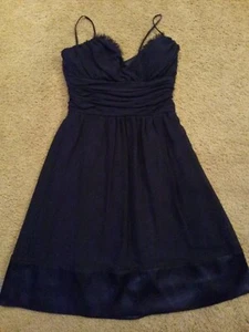 Vestido AGB Talla 6 Muy Bonito Cuello Novia Azul Falta Cinta Brillante en la parte inferior - Imagen 1 de 6