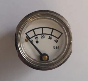 23mm pressure gauge/indicator, 0-40 bar, 1/8" bsp centre back connection - Picture 1 of 5