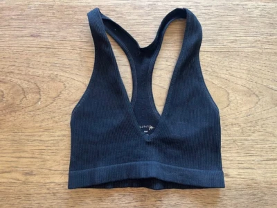 Bralette Free People Negro XS/S Tela Ribbed Cuello Vee Profundo Espalda Corredora Nuevo sin Etiquetas Foto 1 de 2