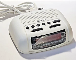 Sentry Blanco CR102 AM/FM Reloj Radio Alarma Reposo Batería Respaldo Nuevo de Lote Antiguo - Imagen 1 de 10
