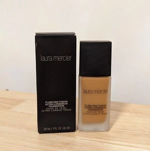 Base 4C1 PRALINE Laura Mercier Fusión Impecable Ultra Ropa Larga - Imagen 1 de 4