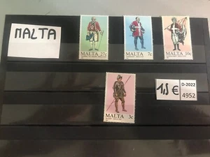 D-2022-4952 MNH MALTA UNIFORMI - Imagen 1 de 1