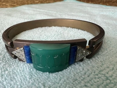 Brazalete de cristal Sandy Hyun verde y azul cobalto Foto 1 de 4