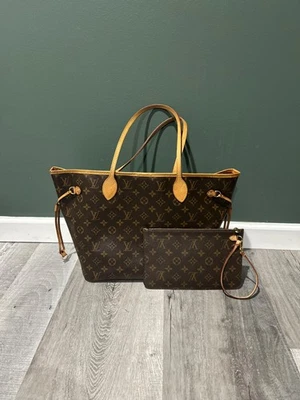 Raro Louis Vuitton Neverfull MM Monograma/Pimento Interior  Foto 1 de 4