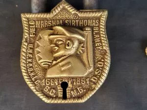 ANTIQUE INDIAN BRASS PAD LOCK WITH KEY FIELD MARSHAL SIR THOMAS COLLECTIBLE RARE - Picture 1 of 9