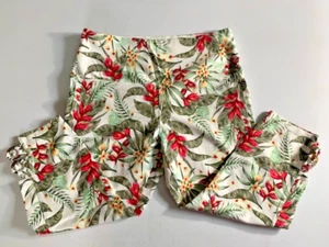 FUN INTRO LOVE THE FIT CAPRI LEGGINGS PETITE M FLOWERS LEAVES RINGS @ LEG OPNING - Picture 1 of 4
