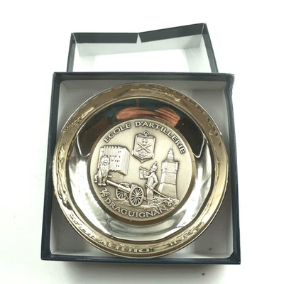 (REF3045) Coppa in metallo argentato SOLO DRAGUIGNAN SCUOLA FRANCIA E UE - Immagine 1 di 2