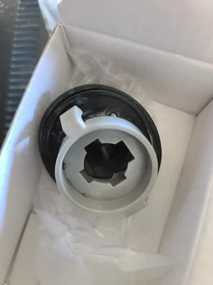 Lente de lámpara de luz de matrícula izquierda solo para Ford F-150 Supercrew 2009 Foto 1 de 4