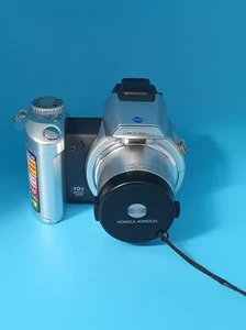 Konica Minolta DiMAGE Z2 Digital Camera Silver. S8perb condition. - Picture 1 of 4