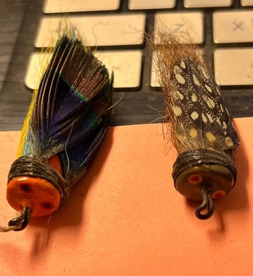 2 señuelos vintage South Bend "Callmac Bug" Fly-Rod ~ ¡Bonito! Foto 1 de 3