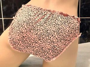Mini bragas bragas con volantes mantecosos de animales rosa frío hielo sedoso Reino Unido 8 - S - EE. UU. 4 - Imagen 1 de 13