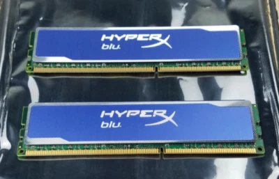 PAIR Kingston HyperX Blu KHX13C9B1/4R 4GB DDR3 SDRAM DIMM 1333Mhz (2x4GB) - Image 1 of 3