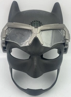 2017 Mattel Justice League BATMAN шлем маска с голосом звуки и светящиеся глаза - Изображение 1 из 2