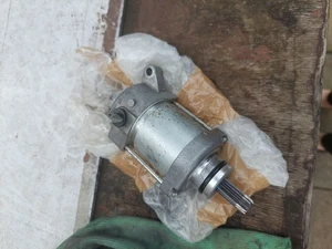 Yamaha WR450F Genuine Starter Motor 2007 - Picture 1 of 3
