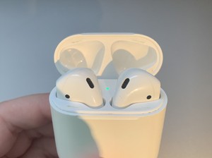 Apple AirPods 2nd Generation Headphones 